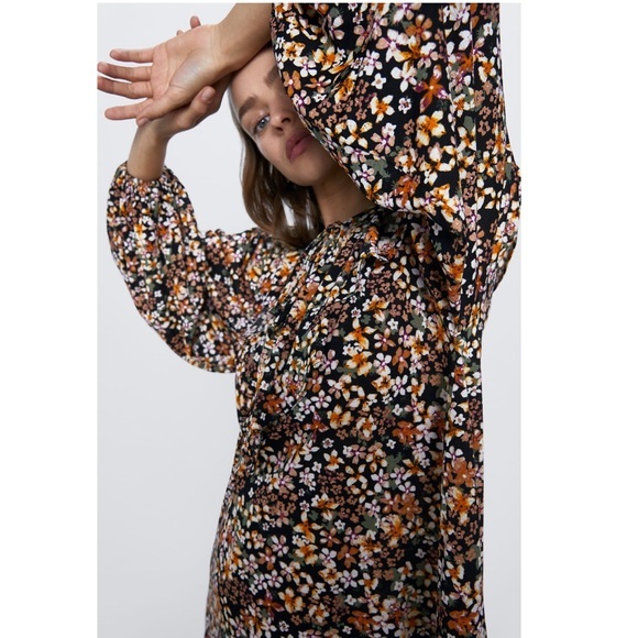 Zara Dresses & Skirts - NWT Zara Floral Satin Boho Balloon Sleeve Dress